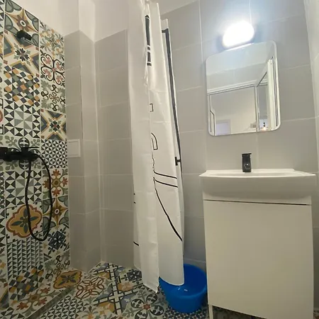 아파트 Toni House 407 *