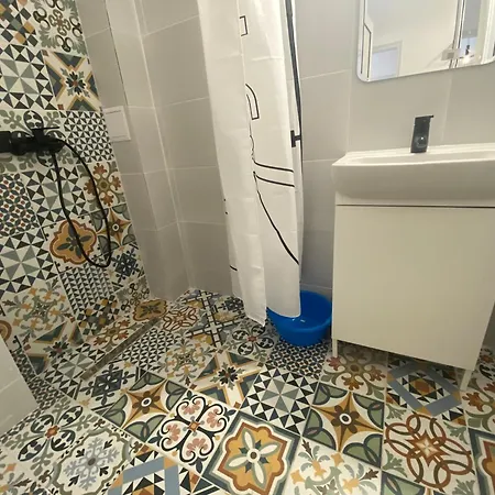 Toni House 407 سفيتي فلاس