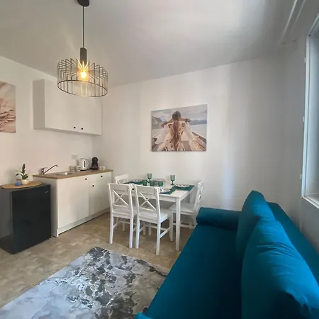 Lägenhet Toni House 407