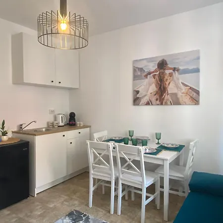 Toni House 407 سفيتي فلاس