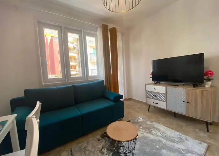 Toni House 407 Apartment